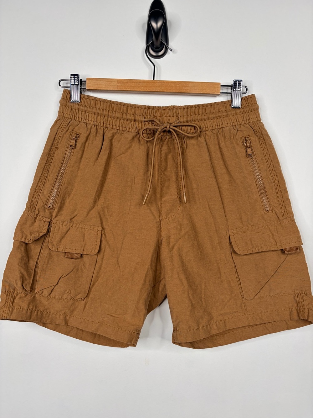 Aeropostale Men's Cargo Shorts in Rust Brown